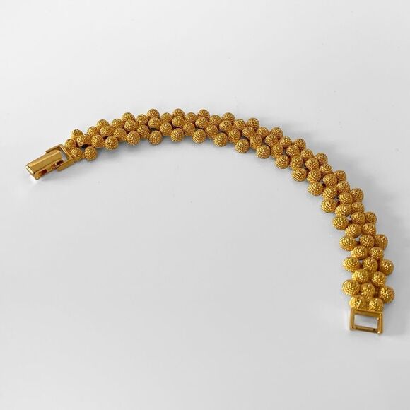 Vintage Gold Beehive Textured Bracelet Hoop Earrings Set - Picture 6 of 9